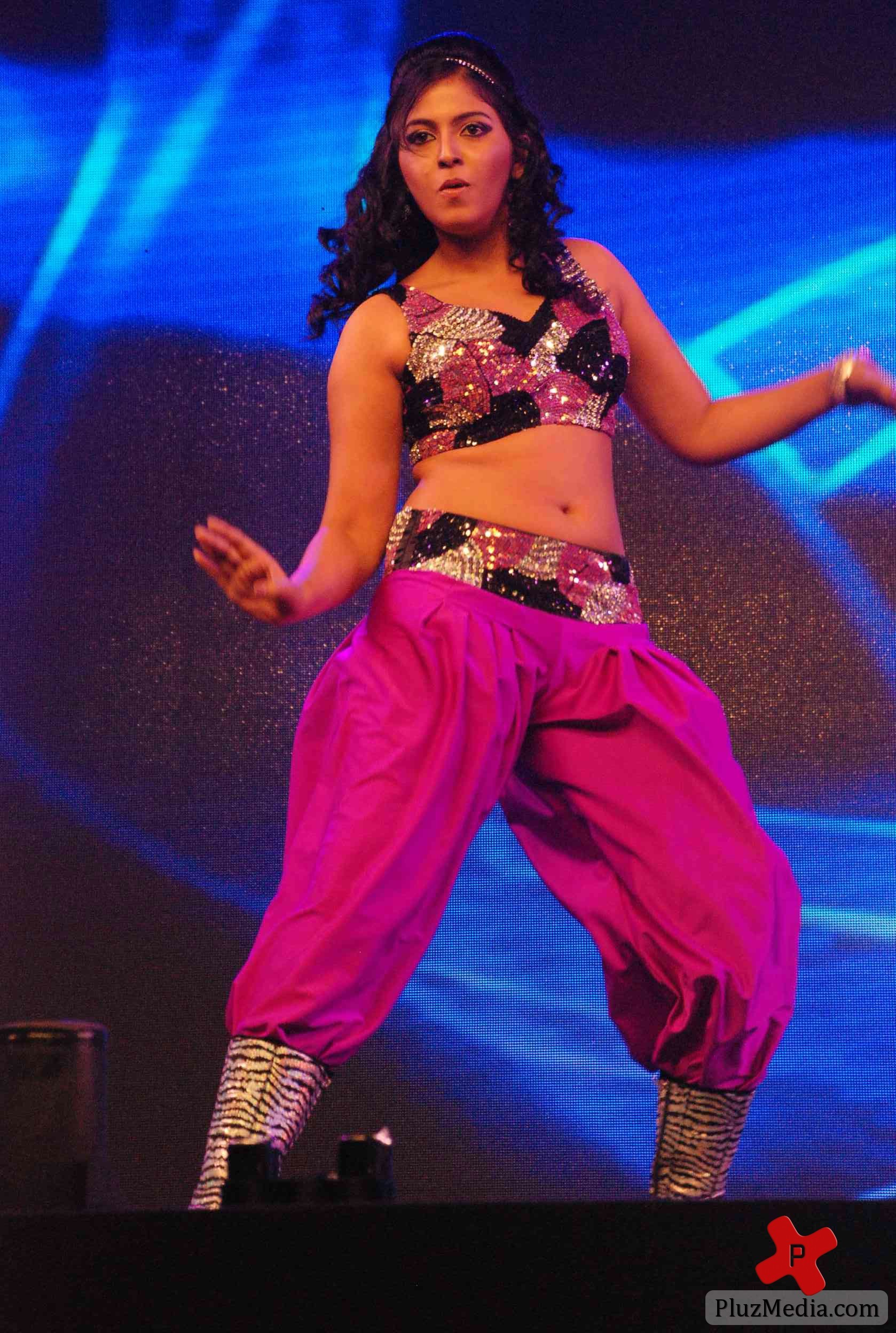 Anjali (Actress) - Surya's 7aam arivu Audio - More Photos | Picture 85592